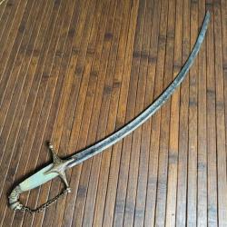 BEAU ET RARE SABRE ORIENTALE A LA MARENGO POUR ENFANT FUSÉE NACRE