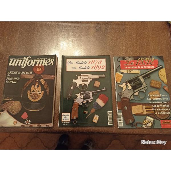 Gazette des armes hors srie, n1 et 3 et un hors srie n4 des uniformes
