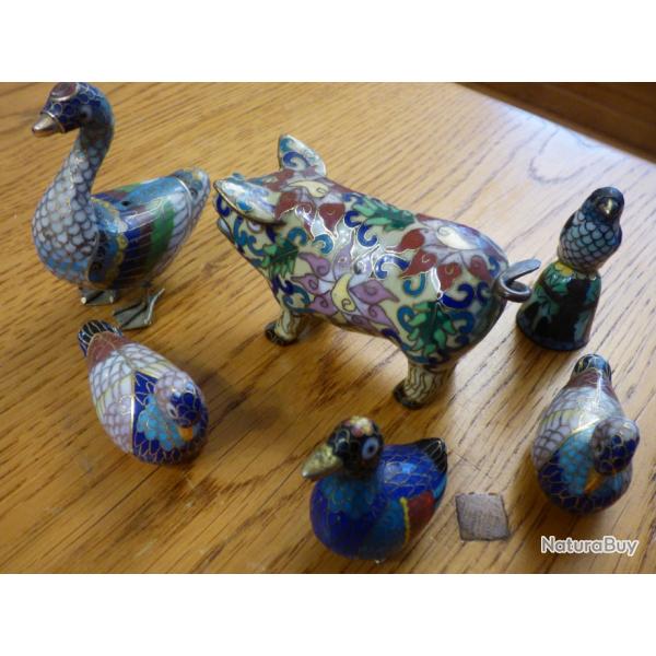 LOT DE 6 SCULPTURES D' ANIMAUX CLOISONNEES MULTICOLORES -- SUPERBES ET JOLIS PETITS OBJETS D'ART