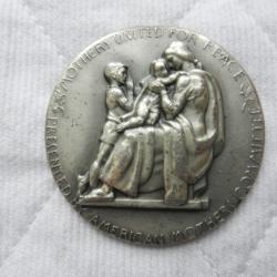 Ancienne et rare médaille US américaine mothers united for peace - american mothers committee