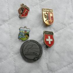 lot de 5 épinglettes écus de villes Suisse