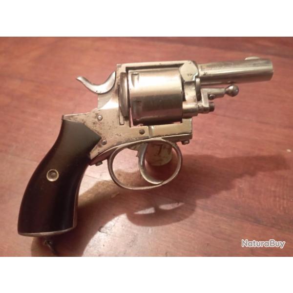 Gros revolver THE BRITISH CONSTABULARY en 320.