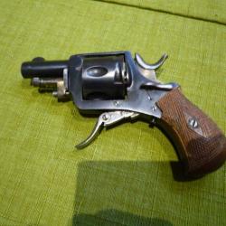 revolver bulldog 320 "BELGIQUE" très bel état