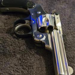 Smith et Wesson DA mint