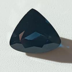 Spinelle naturelle, 4.20 carat, bleue, VVS, Sri-Lanka (non chauffée et non traitée)