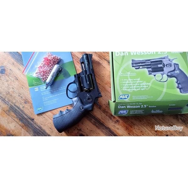 dan et wesson  rplique airsoft 2,5 - revolver en superbe tat comme neuf