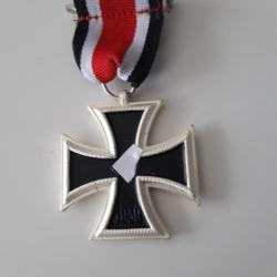 CROIX DE FER DE DEUXIEME CLASSE.DEUXIEME GUERRE MONDIALE.