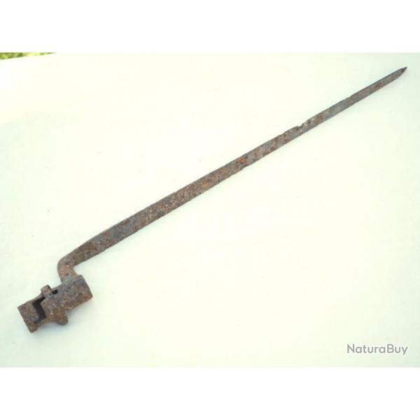 Baonnette  douille - modle 1847 rglementaire arme franaise longueur 53 cm COU24FSL012