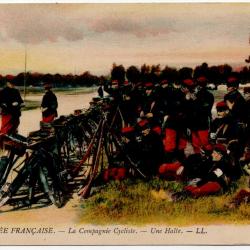 CPA - L' Armée Française - La Compagnie Cycliste - Une Halte N°0030