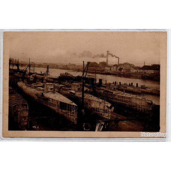 CPA - CHALON SUR SAONE SCHNEIDER CHANTIERS DE 11 TORPILLEURS ANIMEE SAONE ET LOIRE N1262