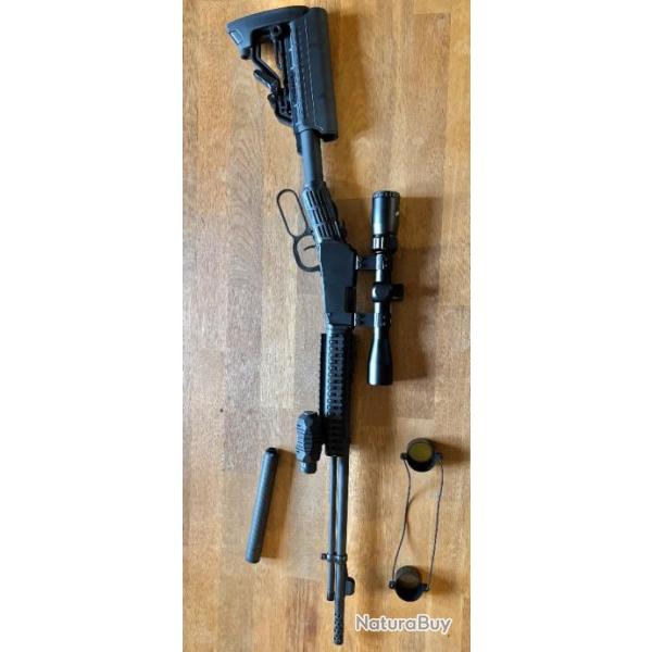Carabine Mossberg 464 tactique 22 LR : rail, lampe, silencieux, lunette, crosse ajustable...