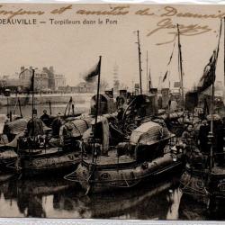 CPA - DEAUVILLE-Torpilleurs dans le Port N&deg;1307