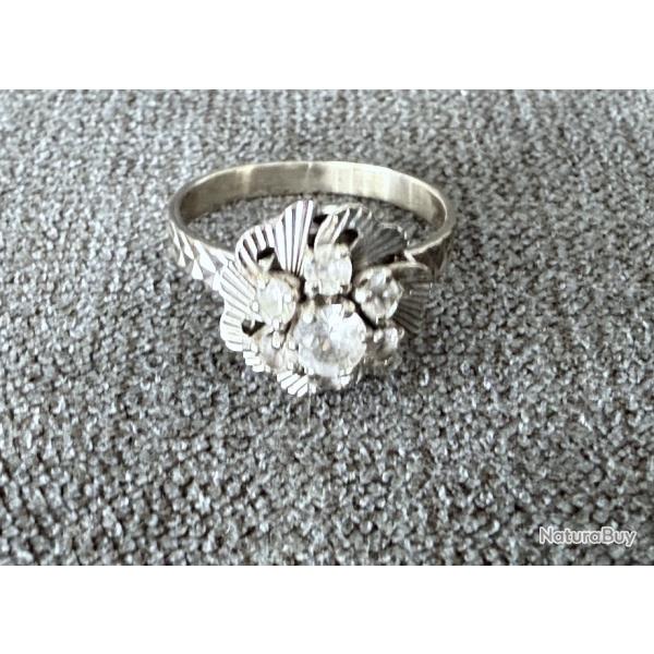 Bague marguerite en or blanc massif 18 carats - pierres - taille 54