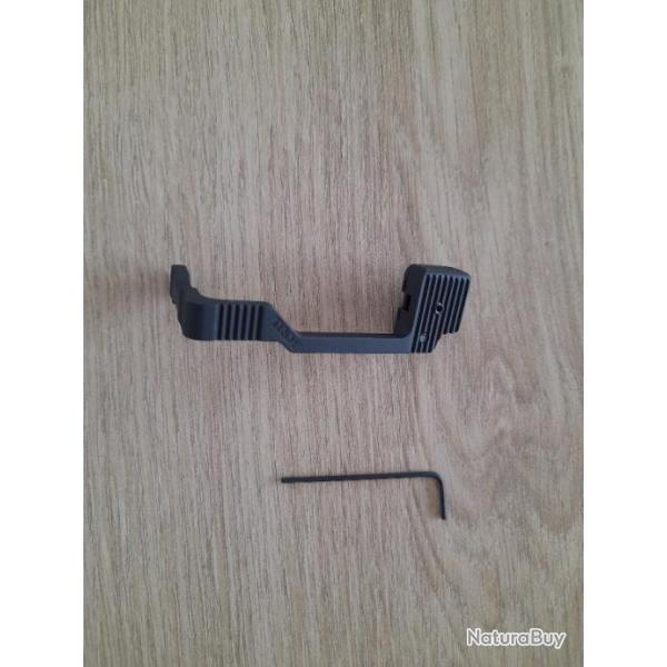 Arrtoir de culasse largi et ambidextre pour AR15