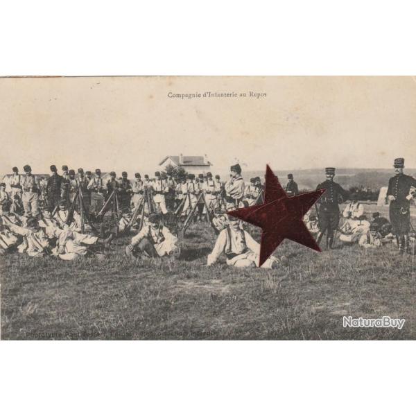 CPA -MILITARIA Compagnie d'infanterie au repos  - N408