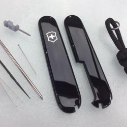 Neuf Côtes / Plaquettes Noir - Original Swiss Victorinox 91mm + Accessoires multiples