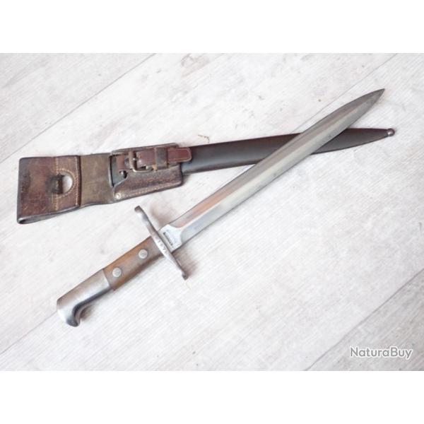 561575 Baonnette Suisse Modle 1918 + gousset en cuir. Pour fusil Schmidt-Rubin modle K 31 ou k11