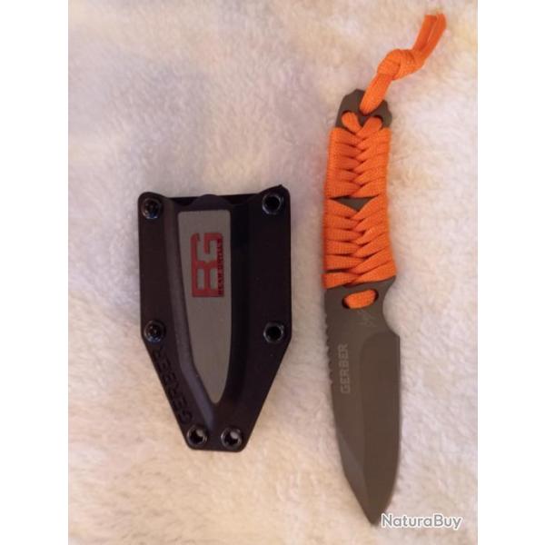 Couteau fixe Gerber Paracorde Bear Grylls lame fixe