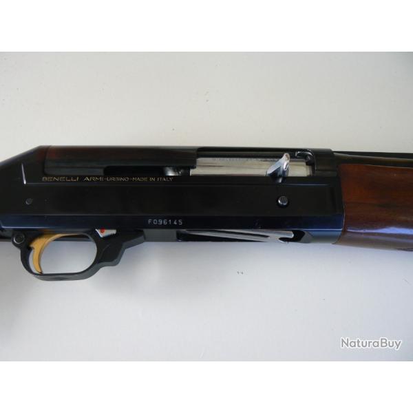 FUSIL BENELLI SEMI AUTOMATIQUE raffaello 121  TIRER 200 CARTOUCHES   ETAT IMPECCABLE.