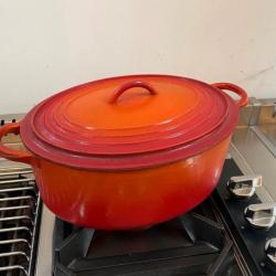 Véritable cocotte en fonte Le Creuset