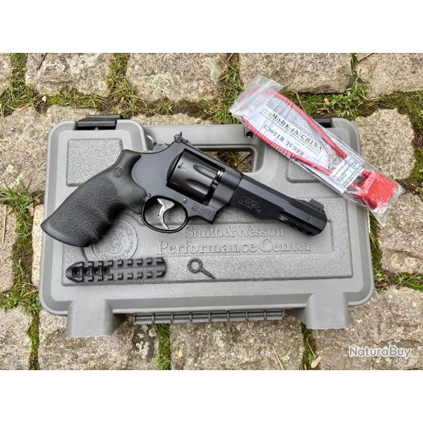 REVOLVER S&W MP R8 CAL.357 MAG 5 5 pouces  CALIBRE 357 MAGNUM 38 SPECIAL 38 SWC performance center