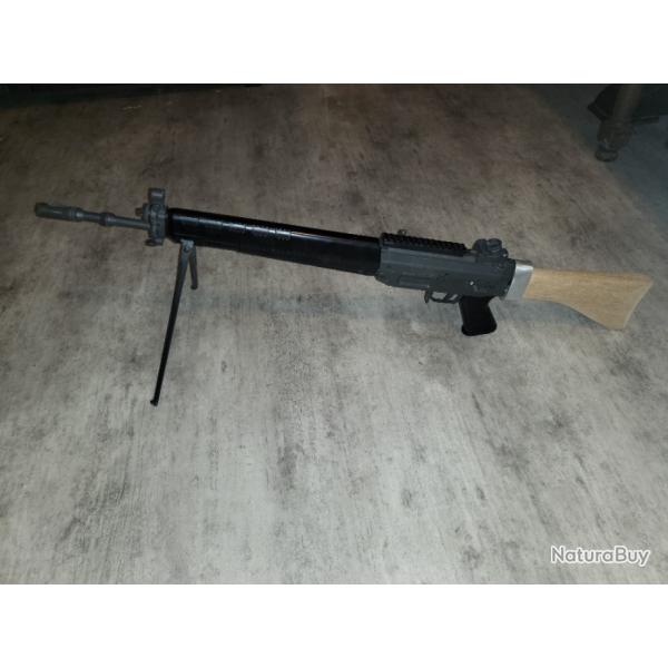 Sig 550 rplique mtal et crosse bois sans quipement
