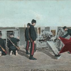 CPA - Militaire - ILLUSTRATION- ARTILLERIE A vos POSTES ! CANON de 75 de ROY Augustin- N°522