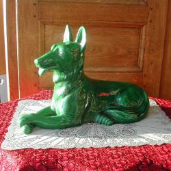 LE CHIEN VERT Statue Animalière Art Déco Céramique ST CLÉMENT Vintage 60 TB.Etat