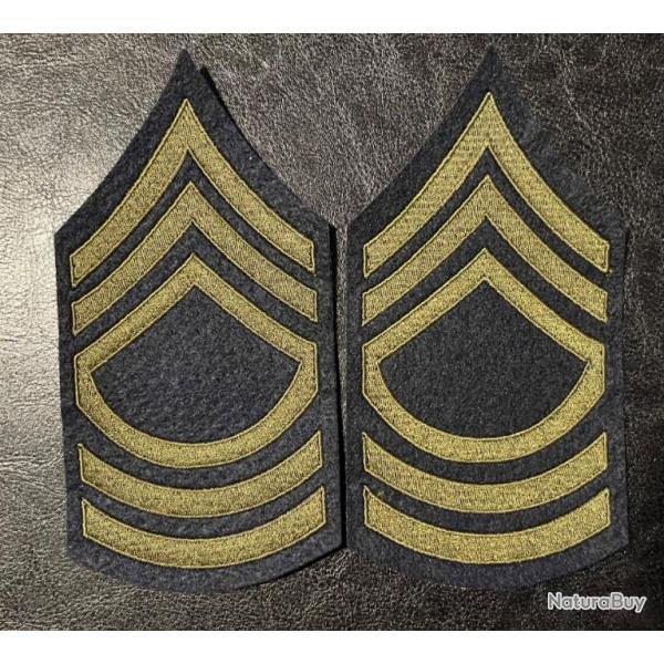 paire d'insignes en tissu du grade de Master Sergeant US WW2 modle chevrons olive