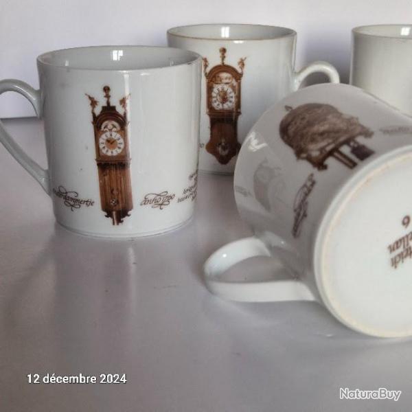 Lot de 4 tasses mitterteich en parfait tat et 1 casse pour collection