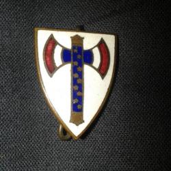 Ancienne insigne francaise tricolore sur fond blanc collection militaria