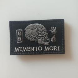 Patch écusson brodé velcro 8/5cm memento mori