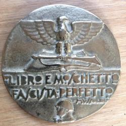 Médaille fasciste cuivrée (R.C81)