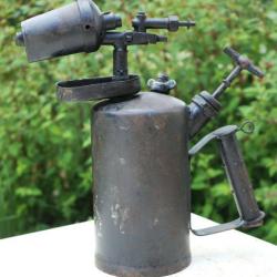 WEHRMACHT lampe préchauffage carter blindé panzer allemand provenance Normandie 44 ref COU24LMP002