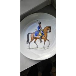 3 assiettes collection exclusivité Gendarmerie Nationale à  Cheval édité Porcelaine Lafarge Limoges