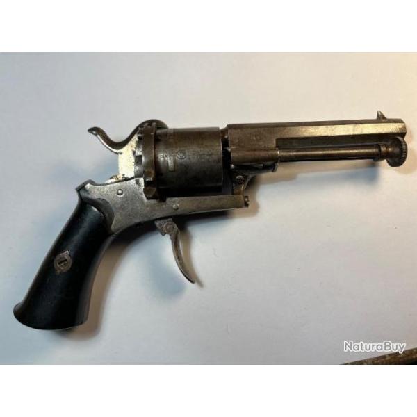 (Brevet)Revolver  broche 7mm