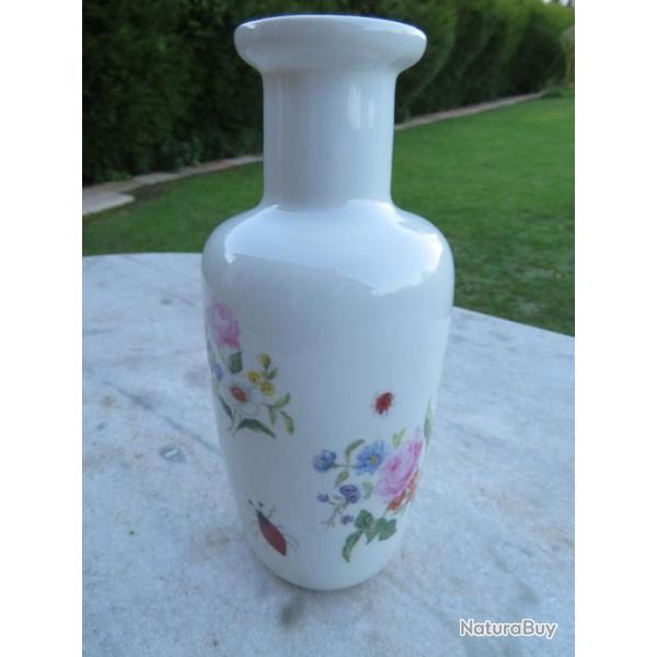Vase balustre en porcelaine d'art signe d'Ecoute s'il pleut, Manufacture de la famille Huet (XX)