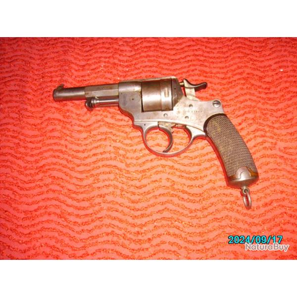 revolver de collection en parfait tat de fonctionnement ,excellent tat gnral,ref 1873.