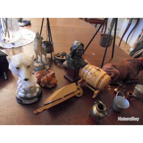LOT DE FIGURINES