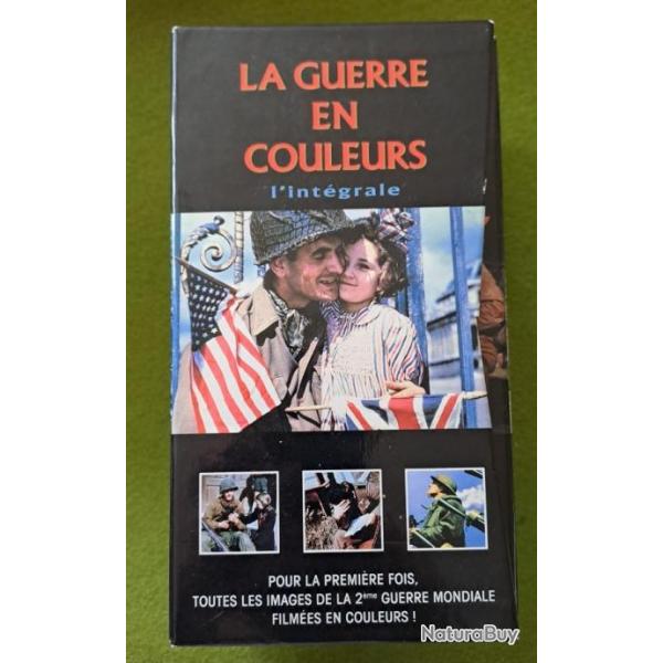 COFFRET DE 3 CASSETTES VIDEO SUR LA 2EME GUERRE MONDIALE, IMAGES FILMEES EN COULEURS