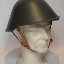 Casque Allemand de l'Est National Volkarmée NVA model 56