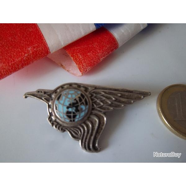 insigne militaire Base Arienne 107 Villacoublay Drago Paris 938