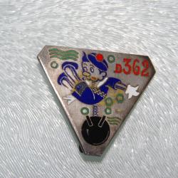 INSIGNE DE LA MARINE :    DRAGUEUR  362  ----------- D.BER  DEPOSE -------------