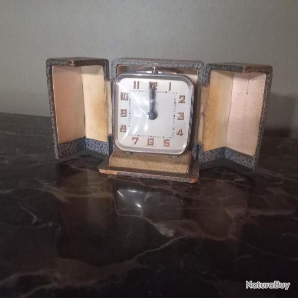 ancien petit rveil / horloge de voyage vintage,  marque BAYARD