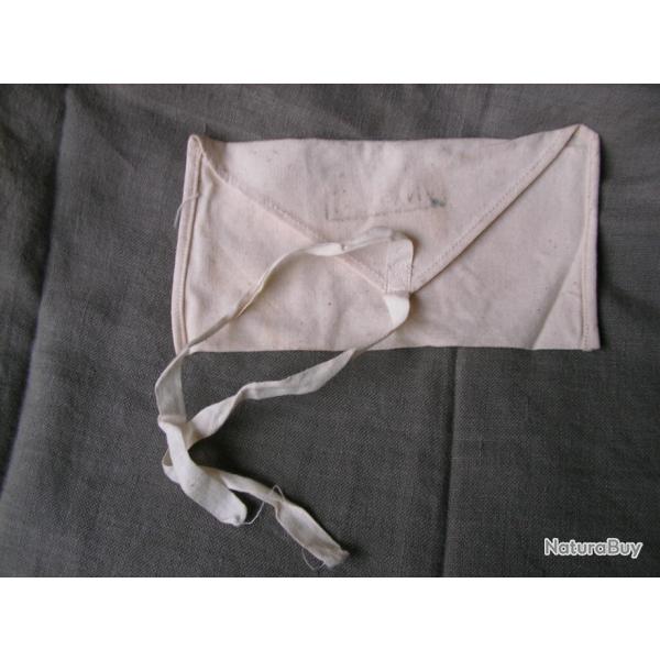 WW2/POSTWAR TROUSSE A COUTURE VIDE MILITAIRE FRANCAISE BLANC AVEC TAMPON MODLE51 ANNES 50/60