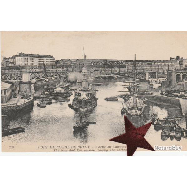 CPA - Port Militaire de BREST - Sortie du Cuirass "Formidable"- N506