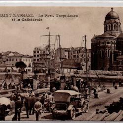 CPA - SAINT RAPHAEL Le Pont Torpilleurs et la Cath&eacute;drale- N&deg;1244