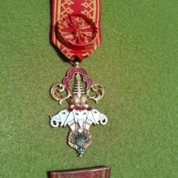 Médaille Ordre Laotien du Million d Éléphants et du parasol Blanc