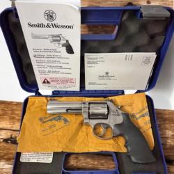 Revolver SMITH & WESSON 686 4" cal.357 mag