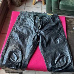 Pantalon Verney Carron en cuir de buffle, pas de prix de réserve